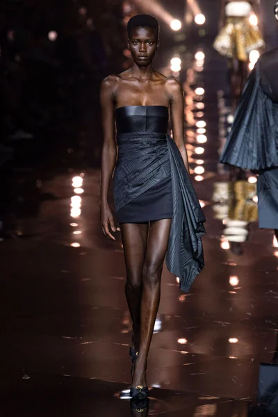 Look 7